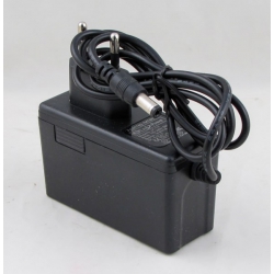 Блок питания (16,8V 1A) LP-117 толст. шт. (5,5*2,5) с контроллером заряда