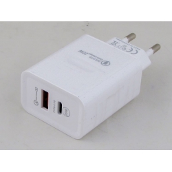 Сетевое зарядное устройство APD-510 5V 2,4A  USB+PD 20W белый, быстрая зарядка 3.0