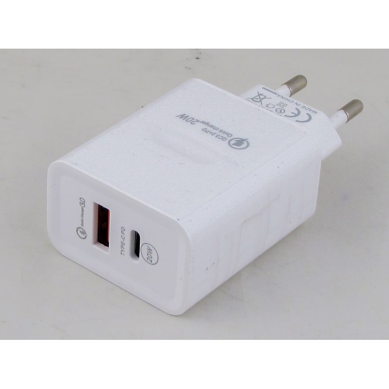Usb pd 20w. Usb pd 20w. Usb charger 6 портов. Usb pd 20w. Квалком 30 зарядка для телефона в авто маленькая.