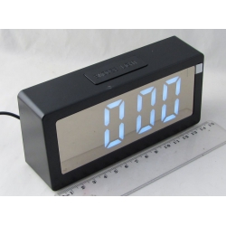 Часы-будильник электронные DS-3633 (белые цифры)