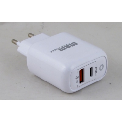 Сетевое зарядное устройство XQ-75 5V 3A / 9V 2,22A / 12V 1,67A белый без упаковкиUSB+PD 20W