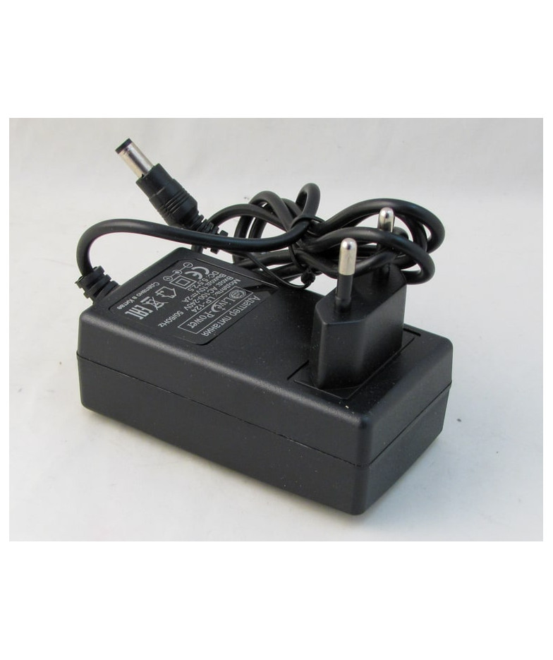 Блок питания (10V 2A) LP-124 толст. шт. (5,5*2,5)
