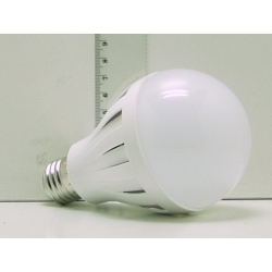 Лампа светодиодная 8W E27-5630